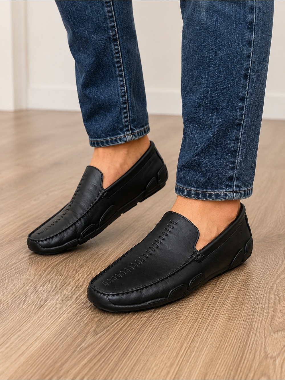 j.ferrar Black Men’s Moc Toe Slip-On Loafers comfort casual 9.5M leather stitch